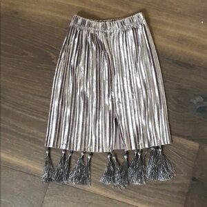 🔥Girls Midi Pleated Taupe Velvet Skirt w Tassels😍